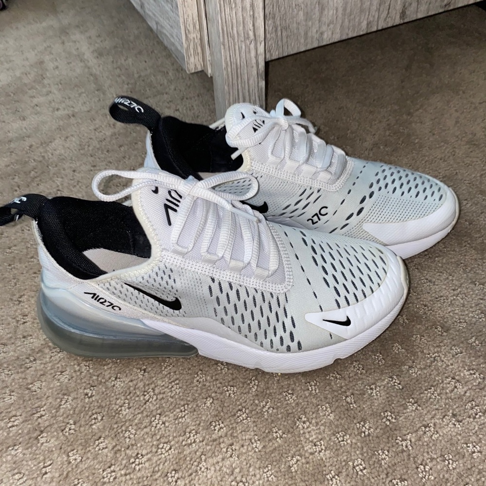Nike Air Max 270 women’s shoes